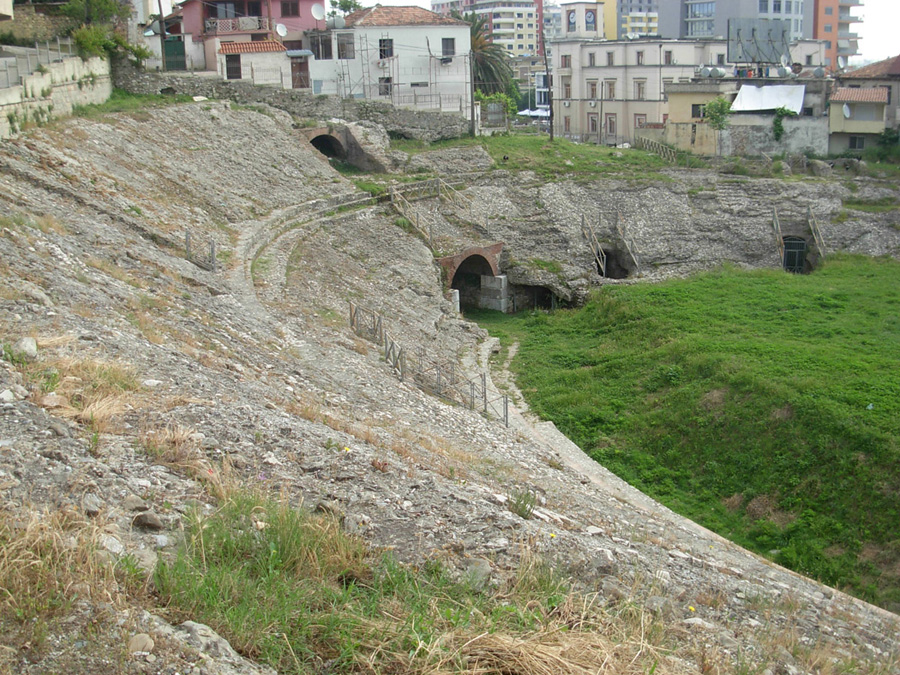 Албания, Дуръс, Амфитеатърът
