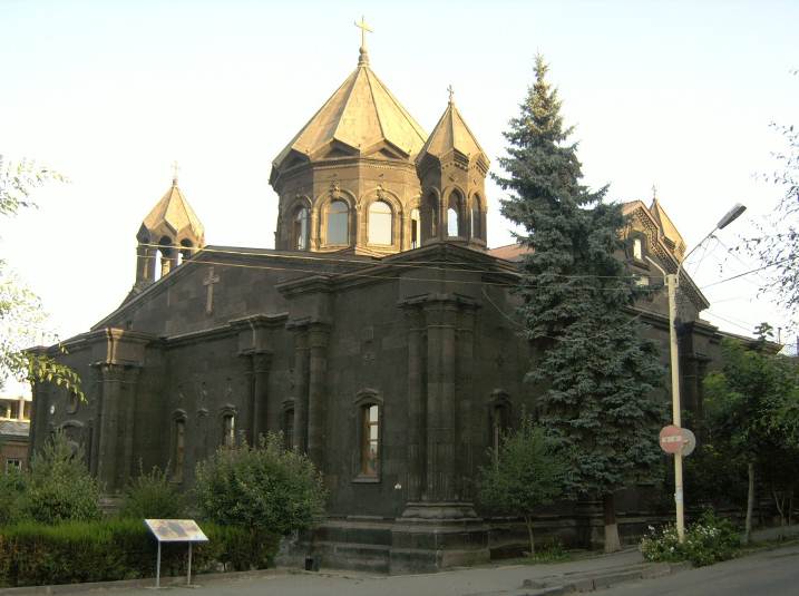 Армения, Черквата Йот Верк, в превод Седемте рани
