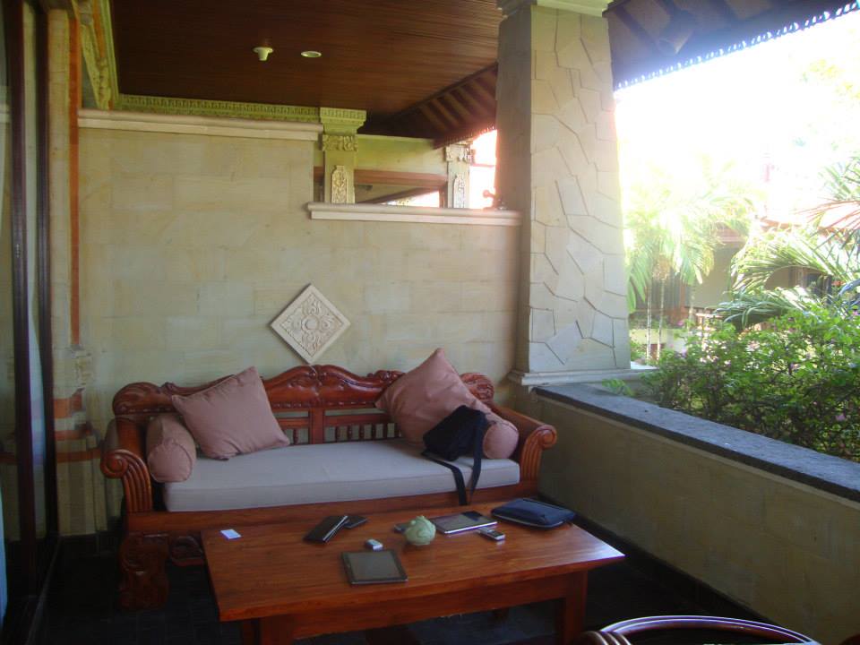 Бали, верандата на стая 2072 в хотел Bali Tropic Resort & Spa

