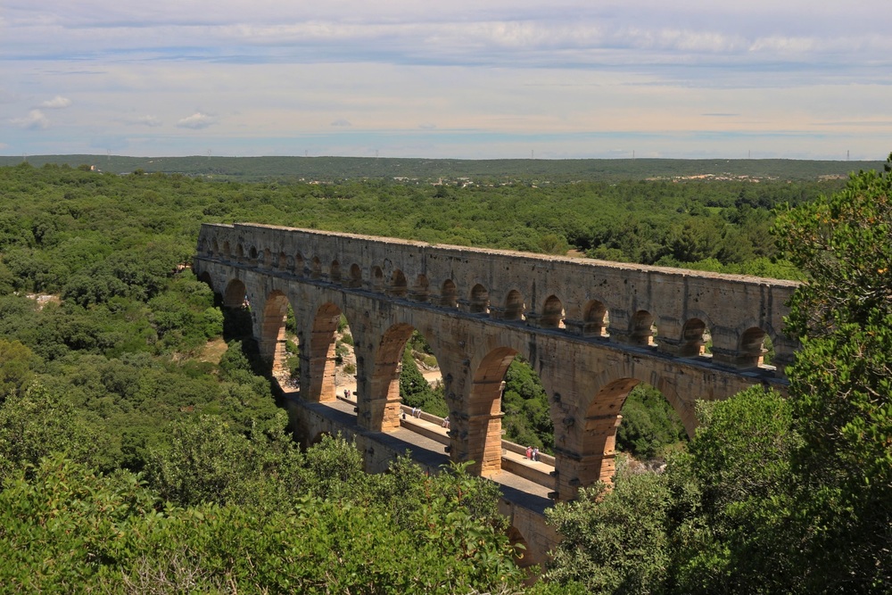 Франция, римски акведукт
