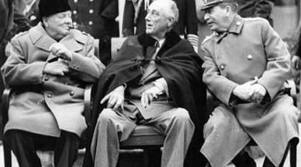 Чърчил (Великобритания), Рузвелт (САЩ)  и Сталин (СССР) на конференцията в Техеран 
