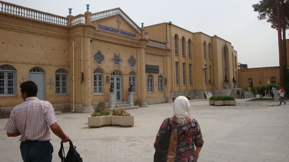 Исфахан, Резиденцията на арменския архиепископ.
