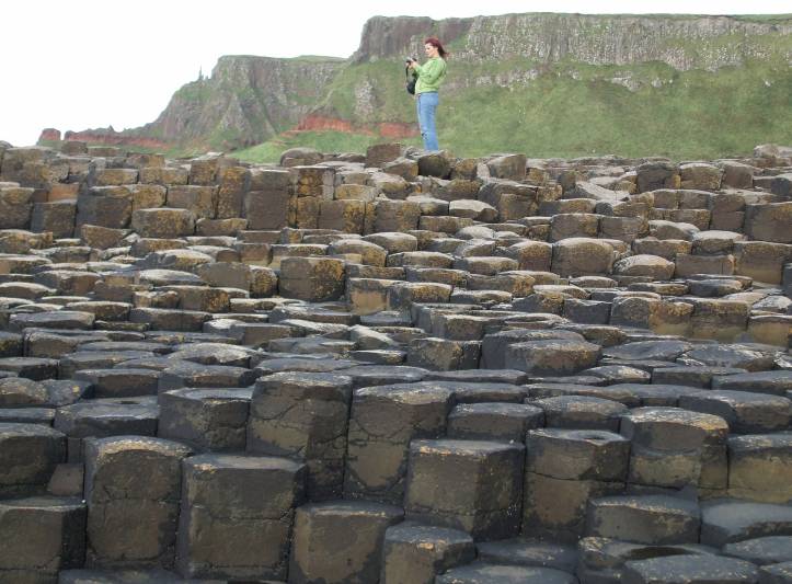 Ирландия, Най-впечатляващата група камъни е оформена като приказен хълм
