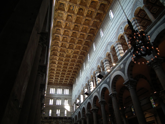 Италия, Пиза, Катедралата Св. Богородица Успение Богородично, Позлатеният таван
