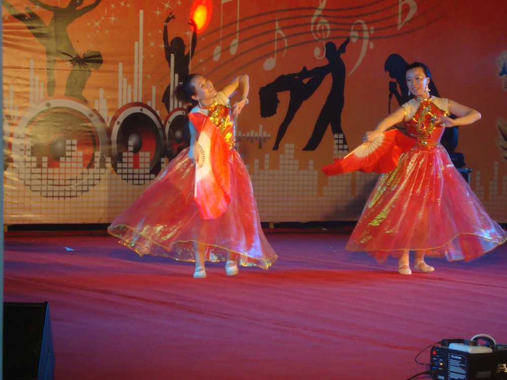 Китай, Вечерен концерт в парка - също безплатен
