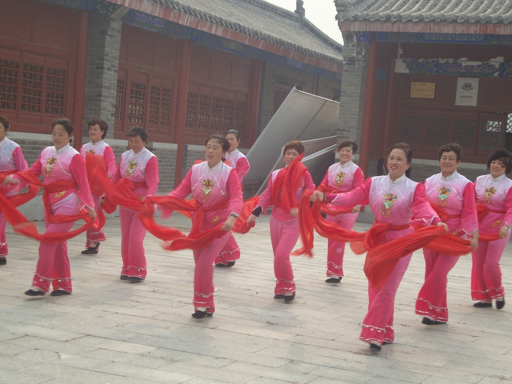 Китай, Танцьорките
