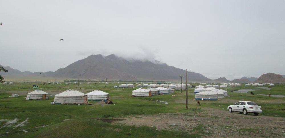 Монголия, Квартал от юрти в град Ховд
