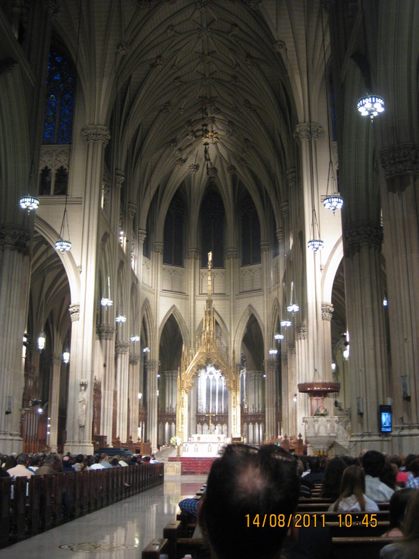 САЩ, Ню Йорк, Служба в катедралата Свети Патрик
