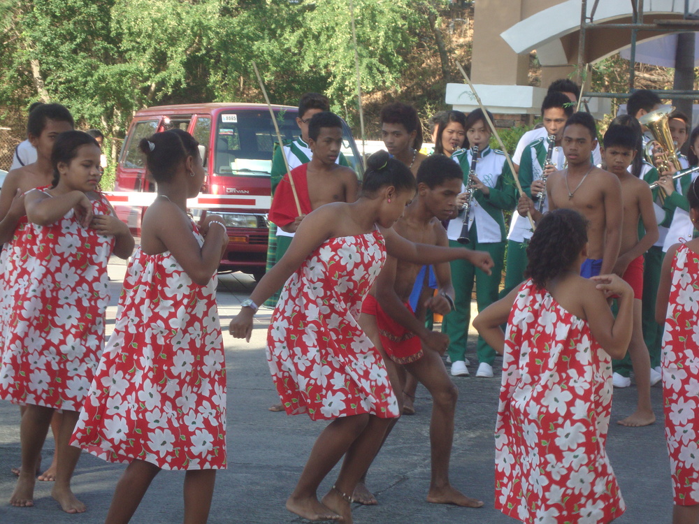 Филипини, танц на девойките

