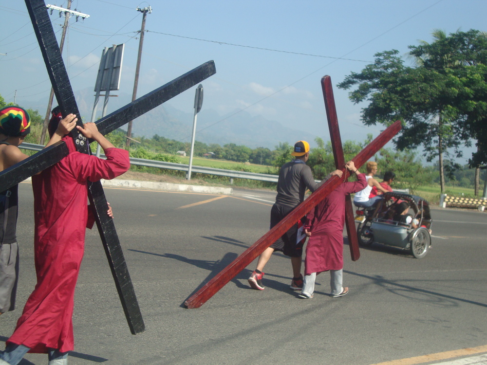 Филипини, странното шествие
