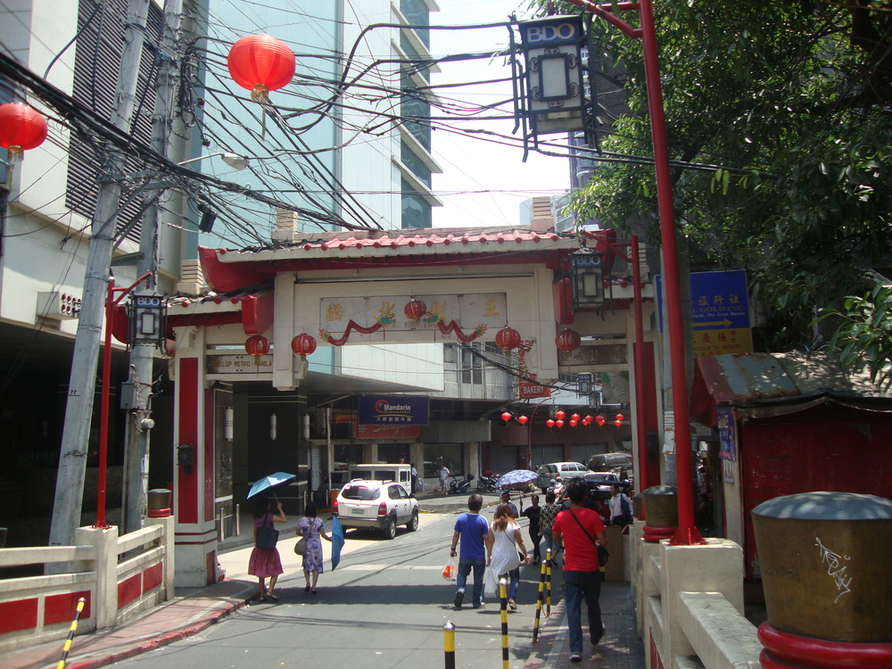 Филипините, Манила, арката на главната улица в Чайнатаун
