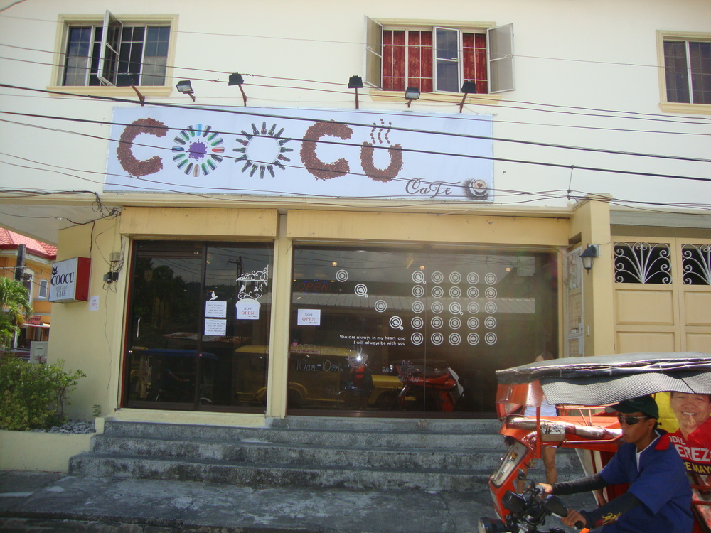 Филипините, кафе "Коку" в Олонгапо
