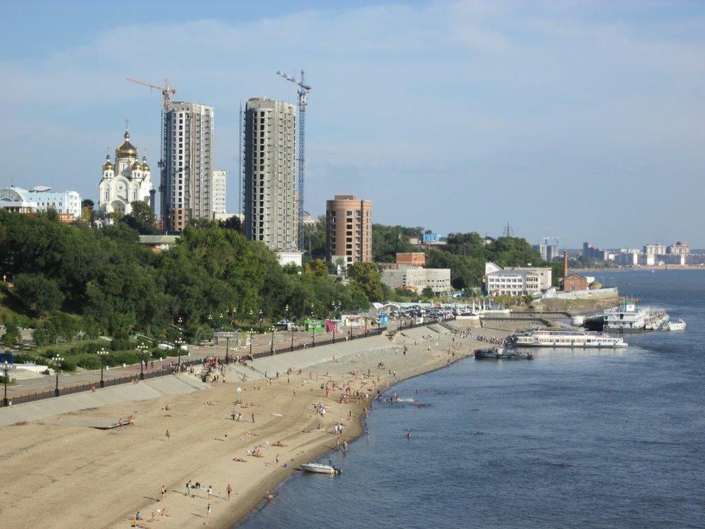 Плажът на река Амур в Хабаровск
