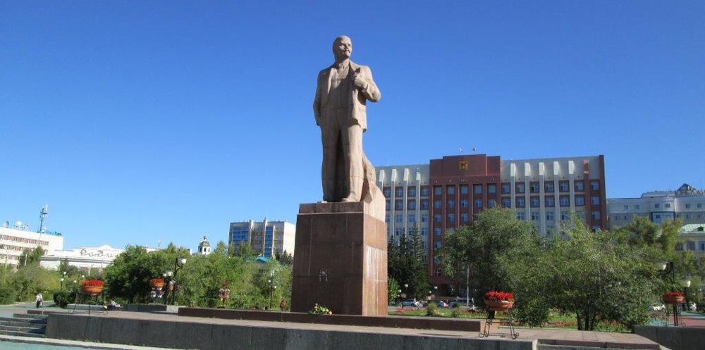 Паметникът на Ленин в град Чита
