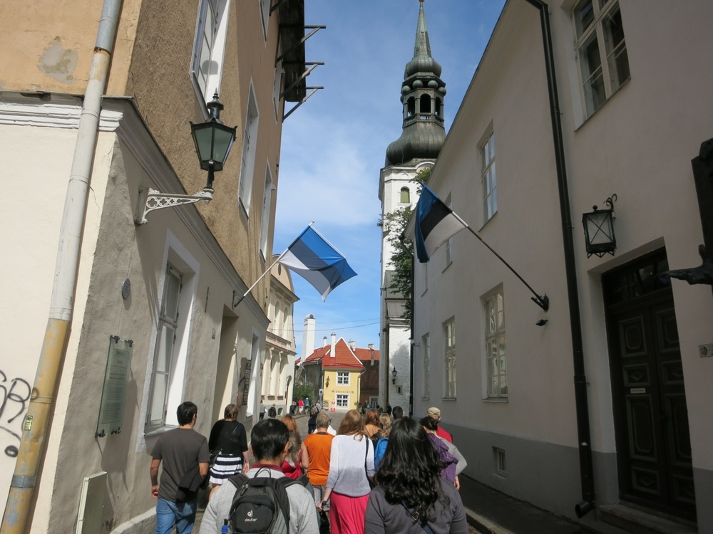 Естония
