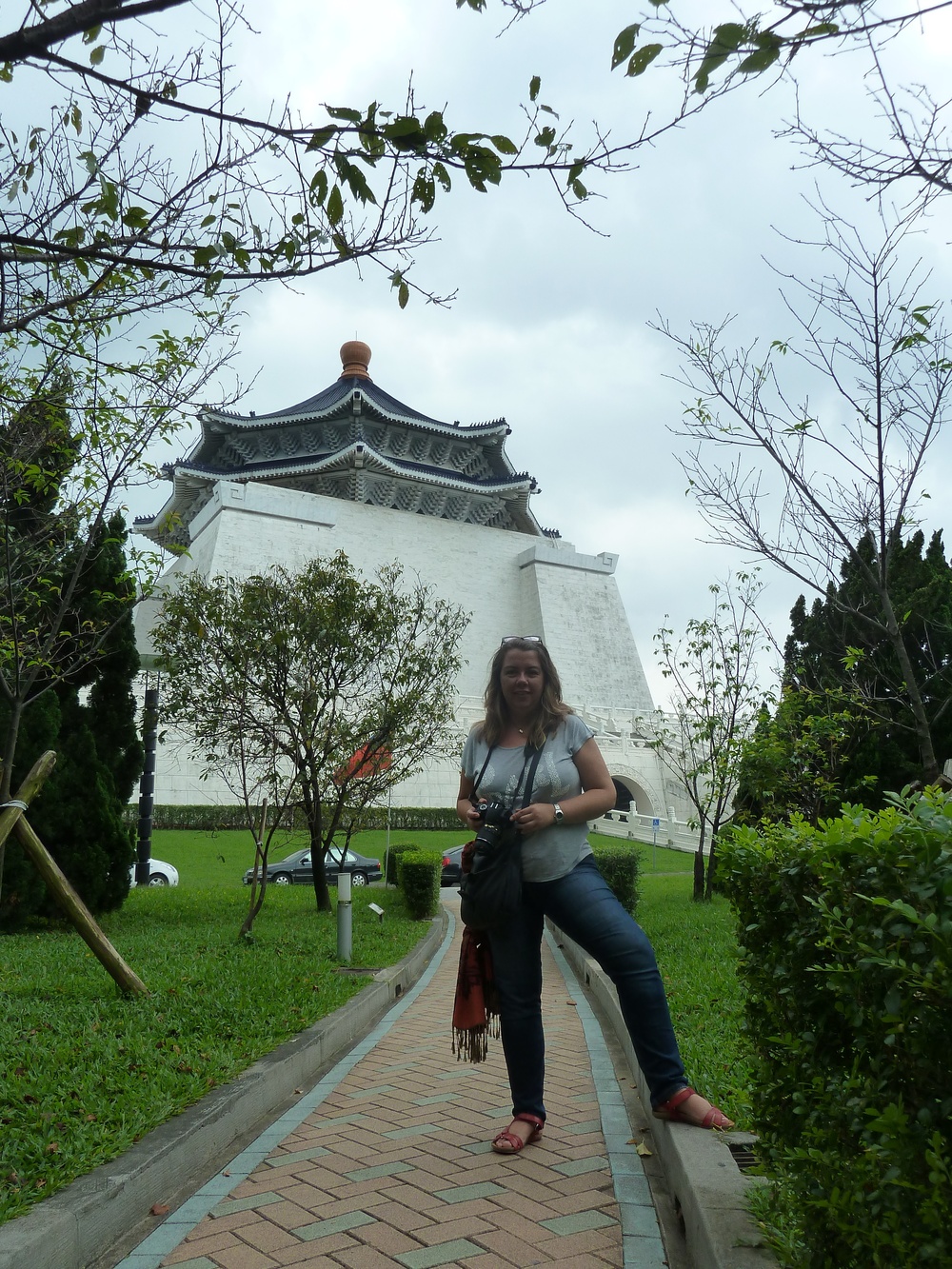 Тайван, Тайпе, пред мемориала на Чан Кай Шек
