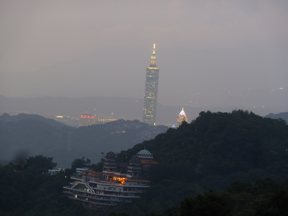 Тайван, Тайпе, Маоконг, гледката към Тайпе 101.
