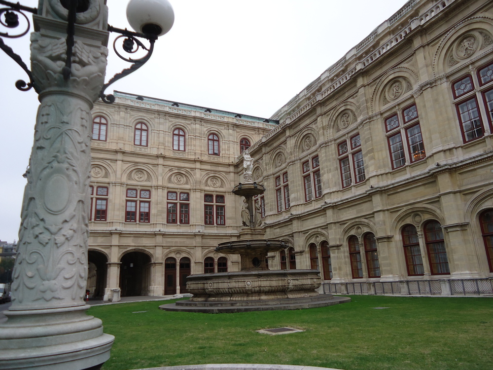 Виена,Виенската опера
