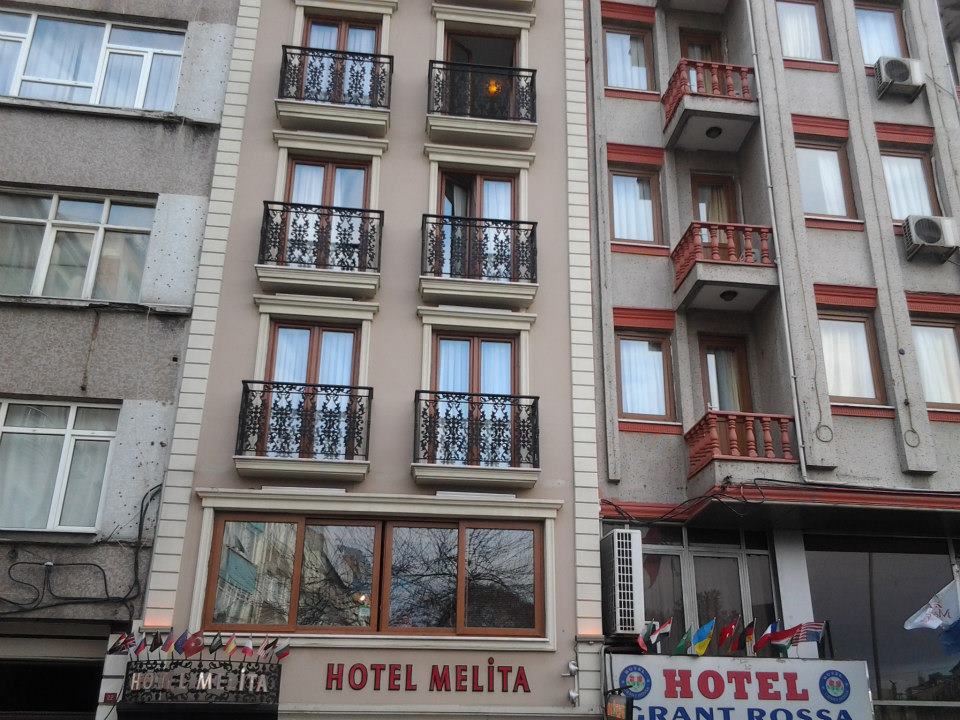 Записки от Екватора, Хотелът в Истанбул
