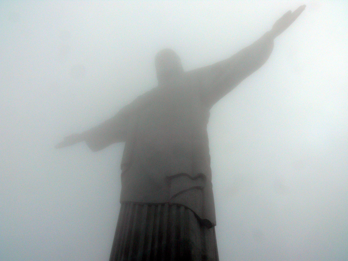Бразилия,Рио де Жанейро, Jusus Christ в облаци
