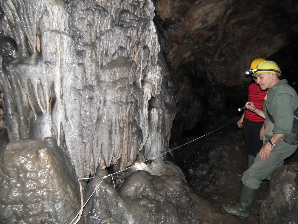 България, пещера Лепеница
