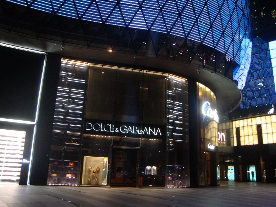 Сингапур, ION Orchard Mall – Dolce& Gabbana
