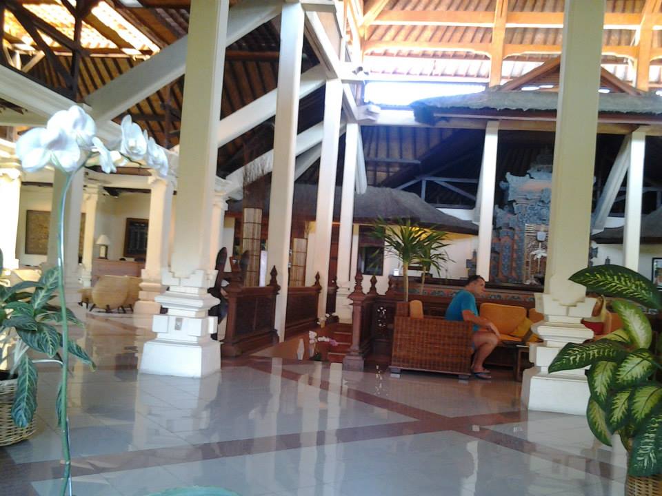 Бали, лобито на хотела
