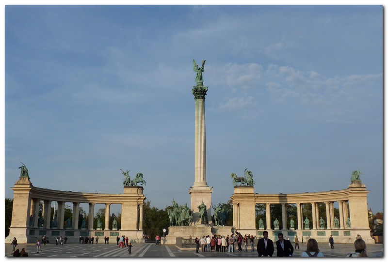 Будапеща, Площад на Героите