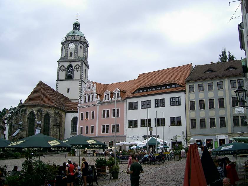 Германия, Централният площад Маркт (Markt) с църквата Фрауенкирхе (Frauenkirche) и часовниковата кула

