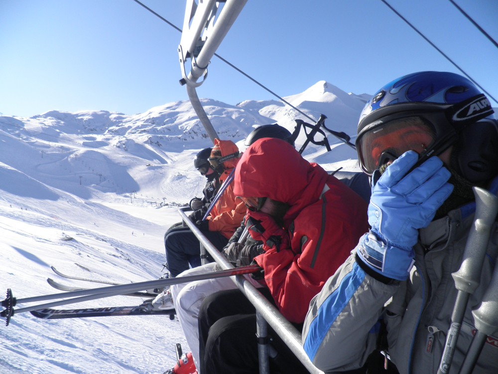 Франция, Двете Алпи, ски курорт, на лифта
