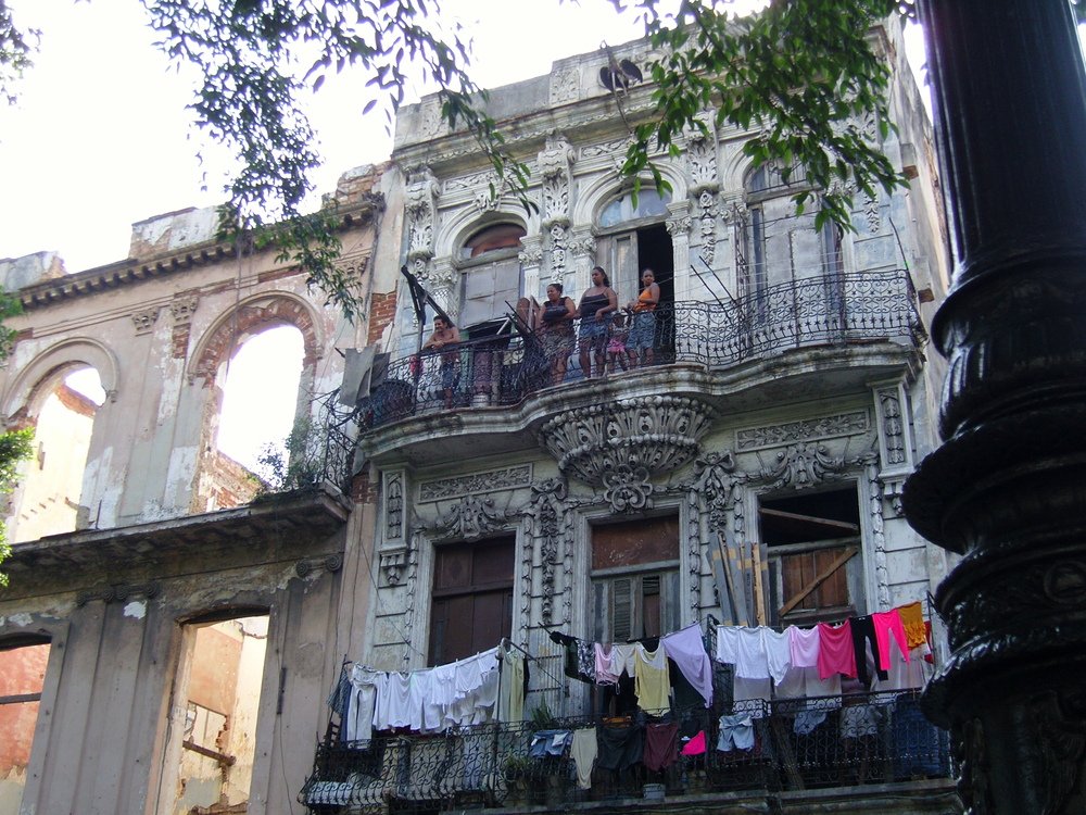 Колоритът на живота в Куба
