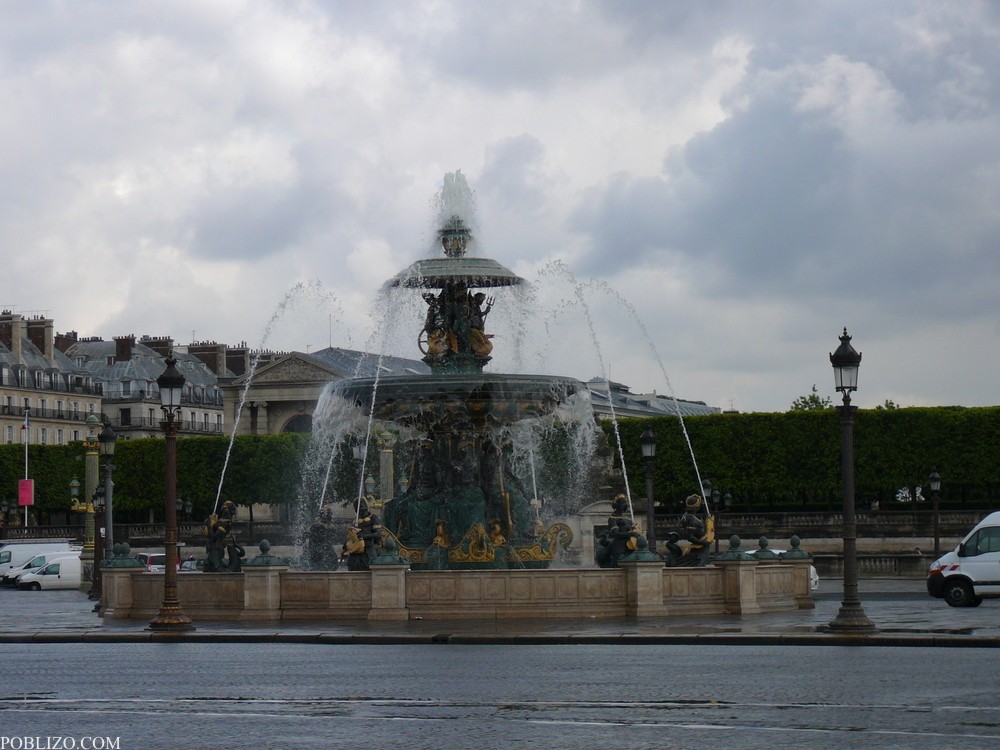 Париж, Фонтан на площад Конкорд
