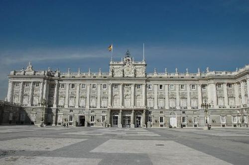Кралският дворец