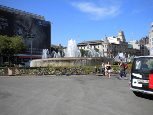 Площад „Каталуня”