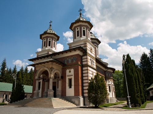 Манастирът