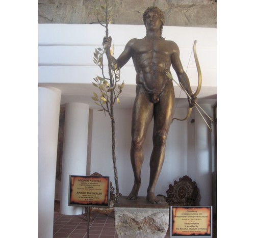 Созопол, реплика на статуята на Аполон Иетрос