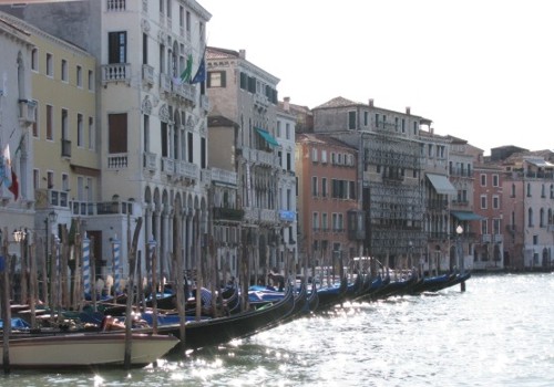 Гондолите на Венеция