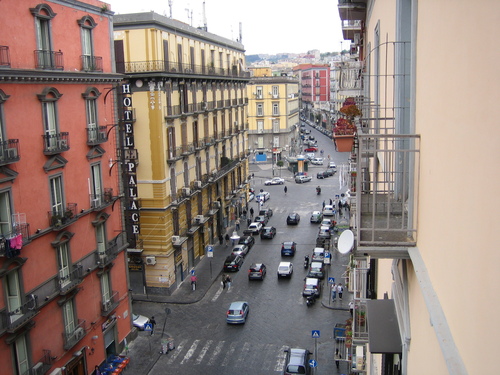 Неапол, гледката от хотела