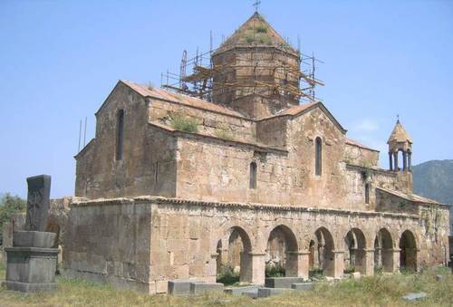 Величествената черква от 7-ми век в Одзун