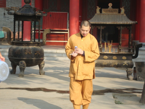 Будистки монах