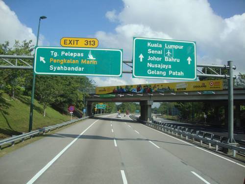 По магистралата към Куала Лумпур
