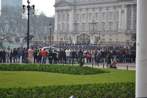 Лондон, Бъкингамският дворец, Смяната на караула.