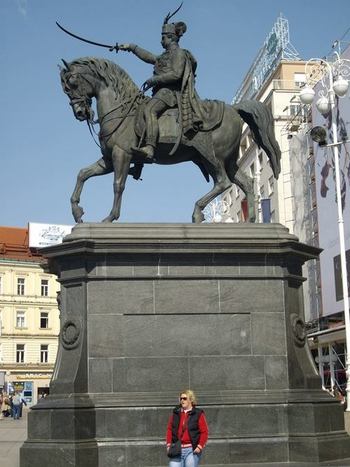 Загреб. Паметника на Бан Йелачич