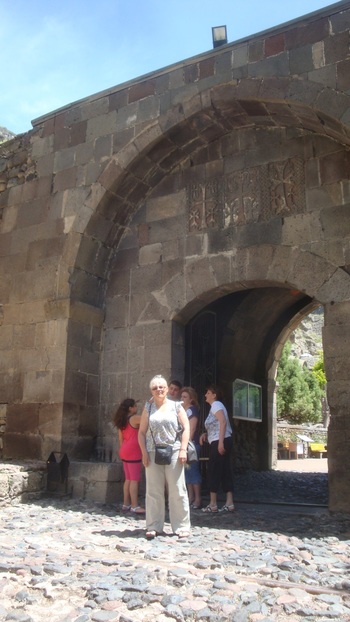 Арменският манастир на копието на съдбата
